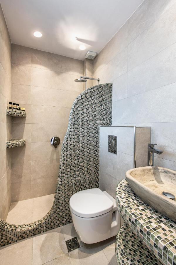 Nectarios Villa - Studios & Suites Adults Only Fira  Eksteriør billede
