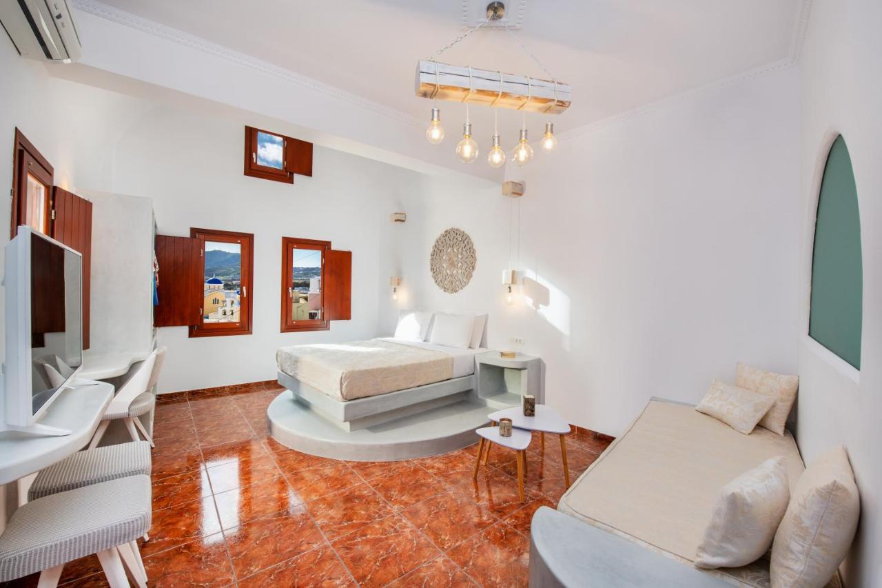 Nectarios Villa - Studios & Suites Adults Only Fira  Eksteriør billede